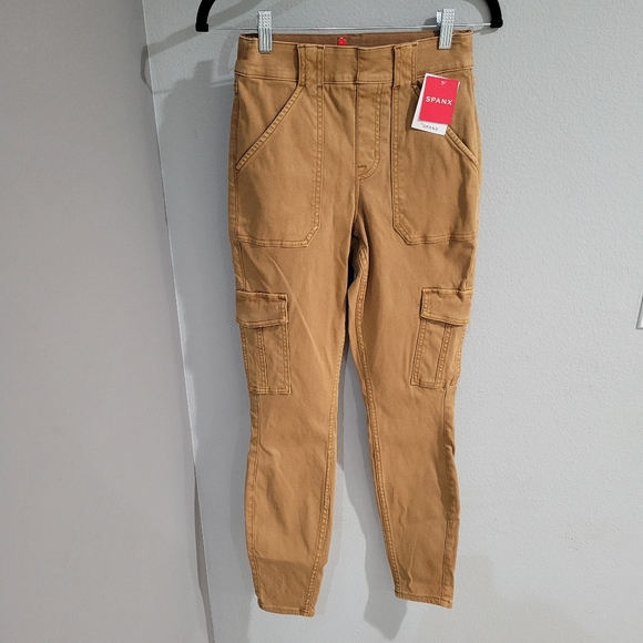 SPANX Cargo Pants - Picture 6 of 8